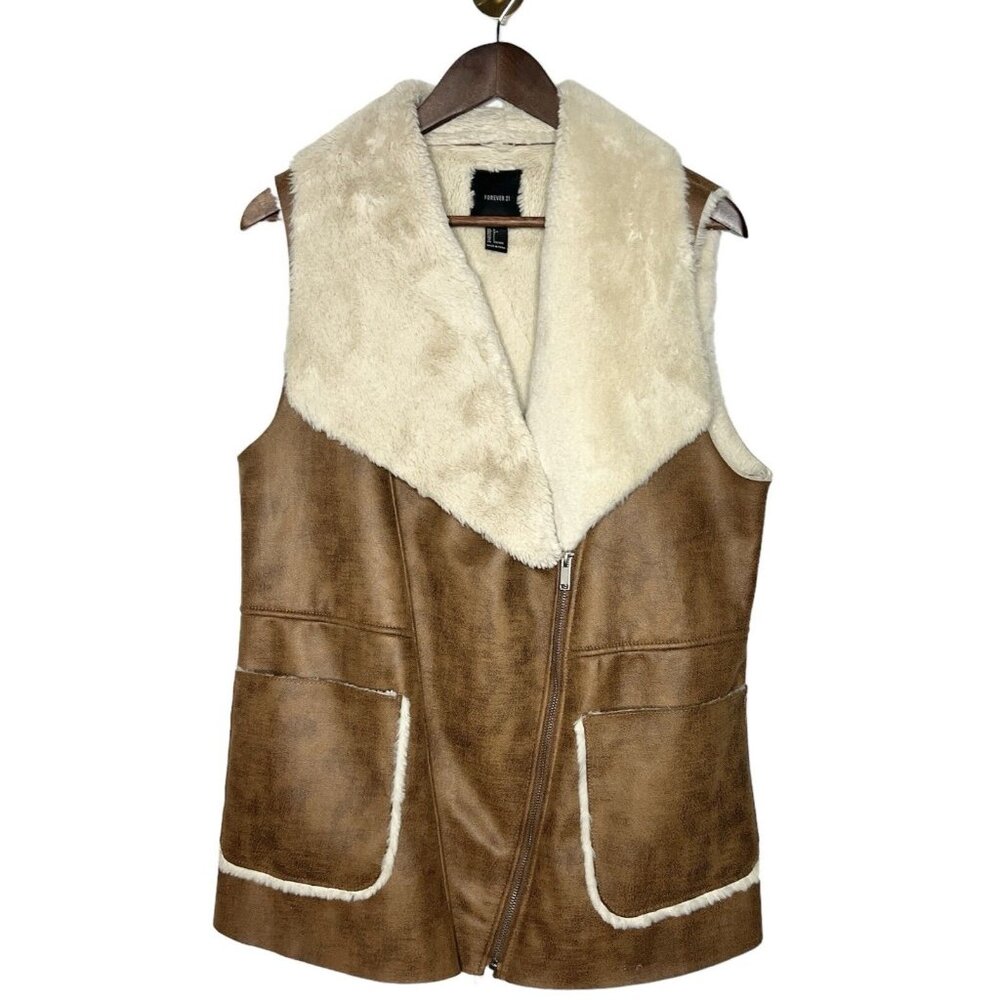 Forever 21 Womens Large Faux Fur Lined Asymmetrical Full Zip Front Vest ($60)